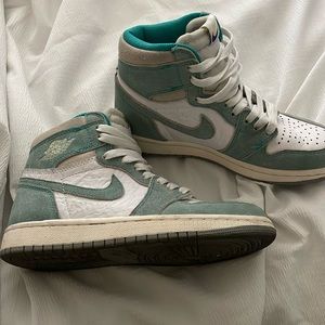 Air Jordan 1 Retro High OG 'Turbo Green'